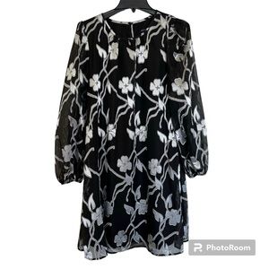 Tommy Hilfiger Women's Dress, size 8, black, silver floral